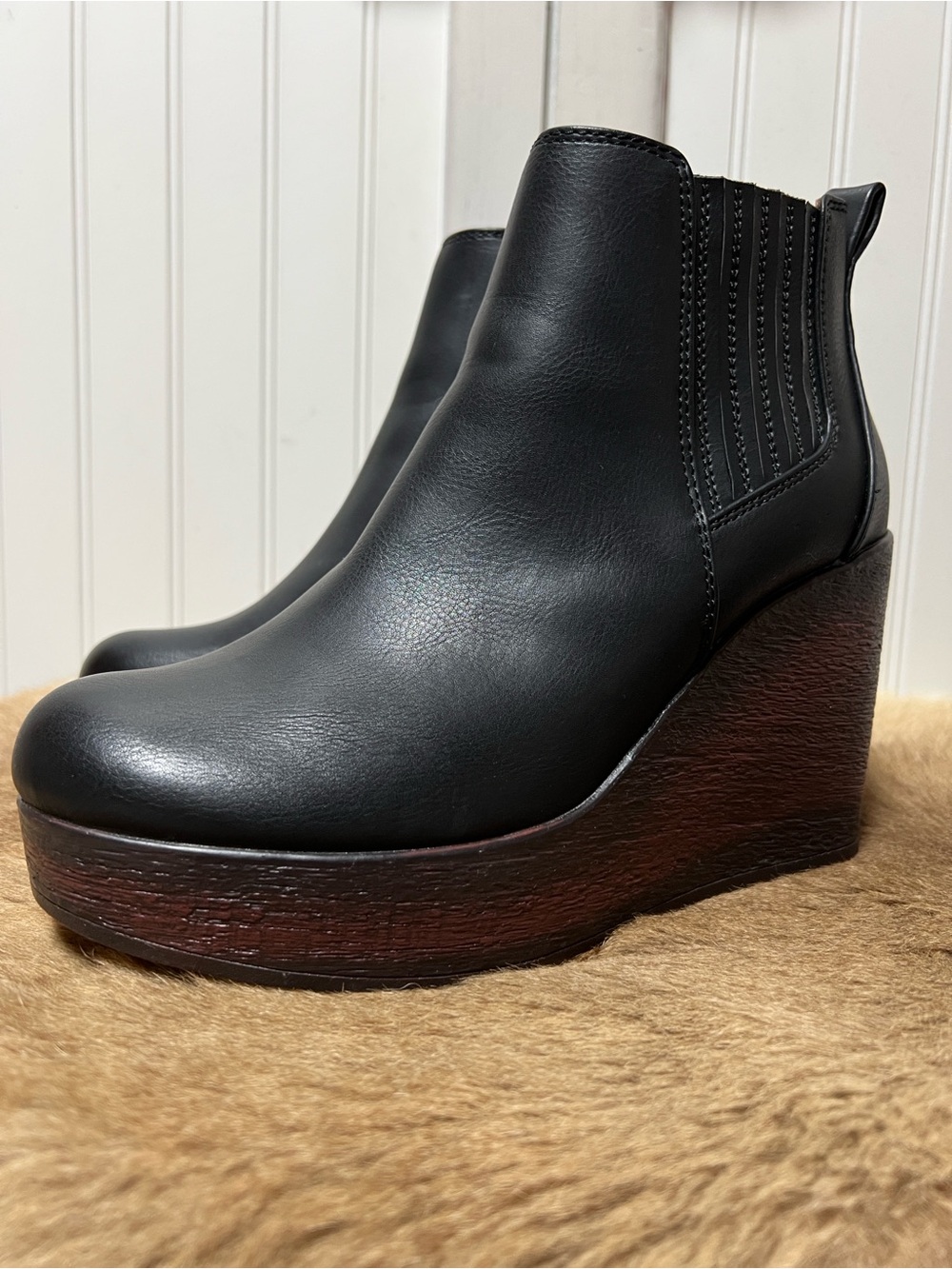 Born B.O.C. Athalia Gore Wedge Chelsea Platform Boots 10 Goth - Picture 3 of 6